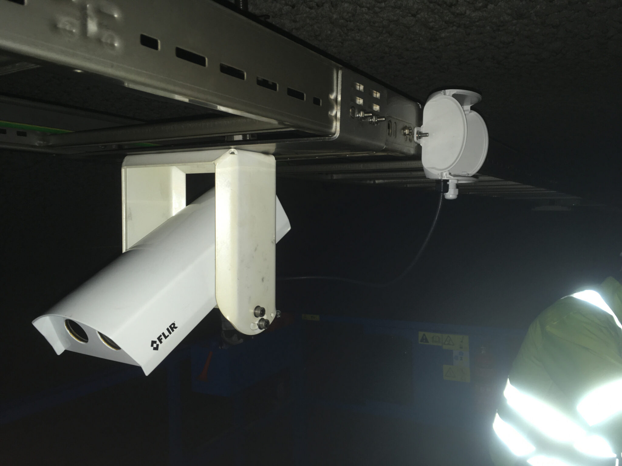 1-ISJ- FLIR cameras for incident detection keep Norwegian tunnels safe