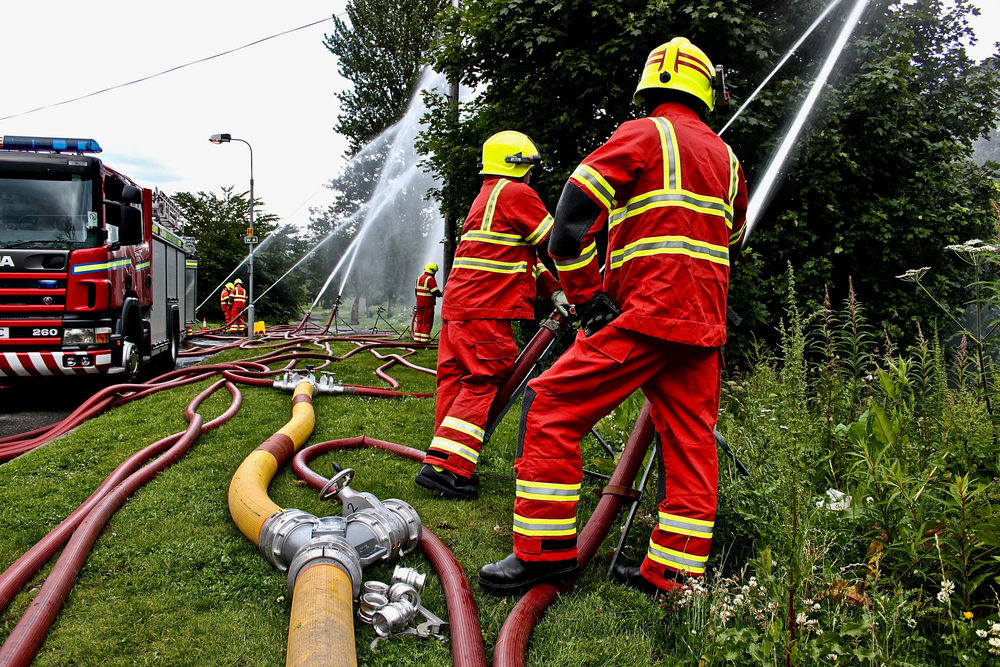 Hawick,,Scottish,Borders,scotland-29th,June,2011.firefighters,Carrying,Out,Multi-pump,Training,.