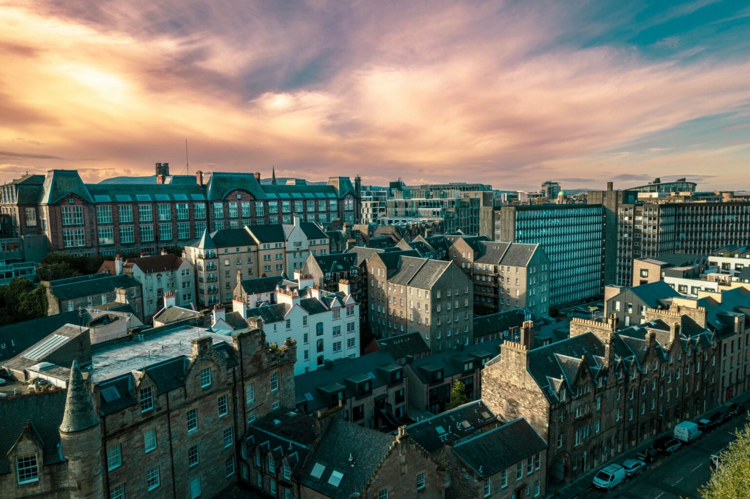 Sunlight,Breathtaking,View,Of,The,Georgian,Architecture,Of,Edinburgh,Scotland.