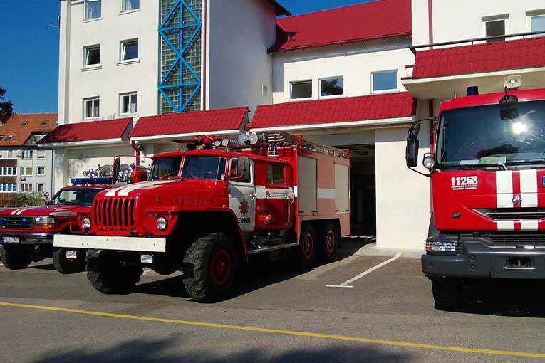 vehicles firefighting equipment