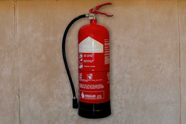 how long do fire extinguishers last image