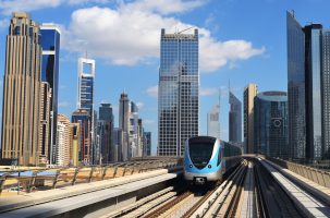 Dubai-Metro-1200px-hochiki