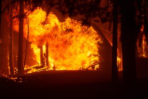Grizzly,Flats,,California,-,August,17,,2021:,A,Structure,Burns
